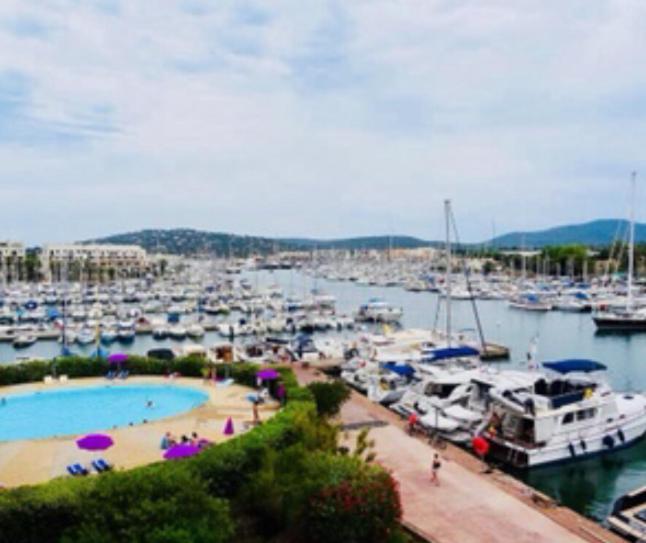 Petit Cocon Magnifique Vue Sur Marina Dans Le Golfe De Saint Tropez Apartment Cogolin Exterior photo