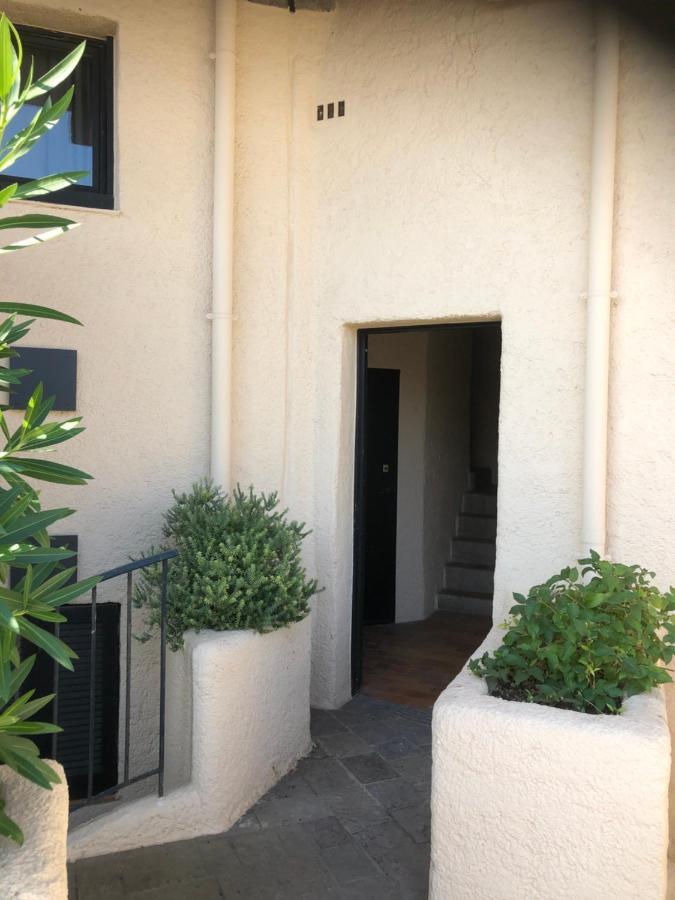 Petit Cocon Magnifique Vue Sur Marina Dans Le Golfe De Saint Tropez Apartment Cogolin Exterior photo